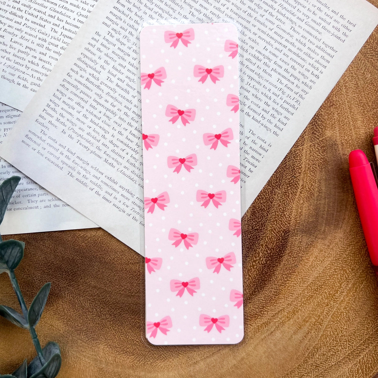 Bows / bookmark