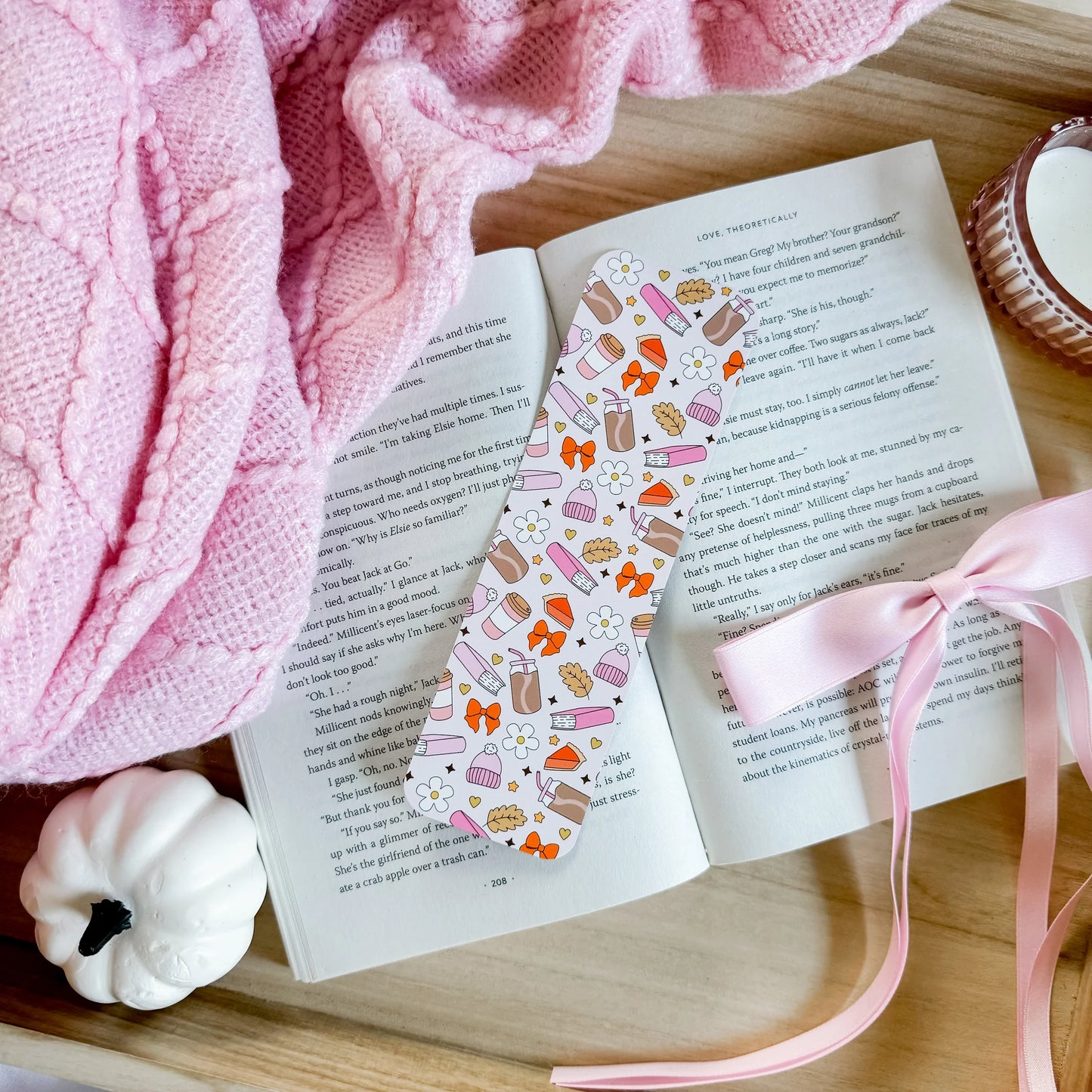 Girlie Fall / bookmark