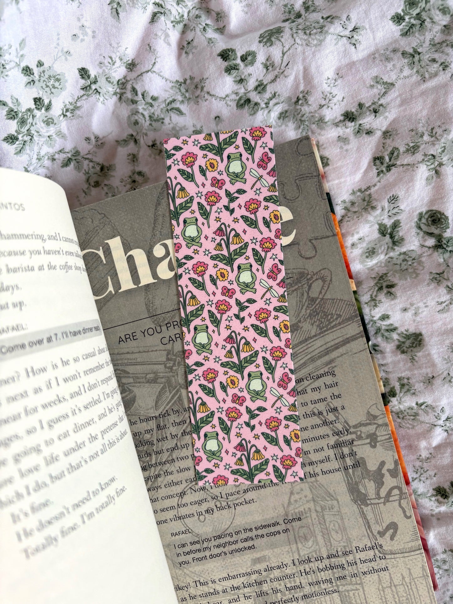 Froggies / bookmark