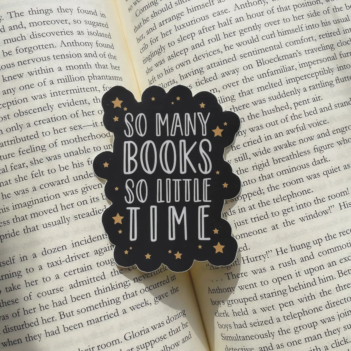 So Many Books / sticker