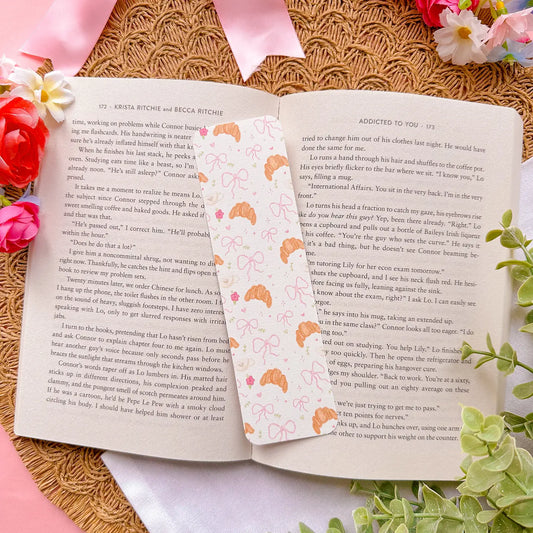 Croissants & Bows / bookmark