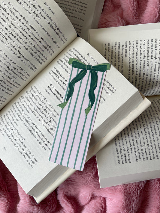 Green Bow / bookmark