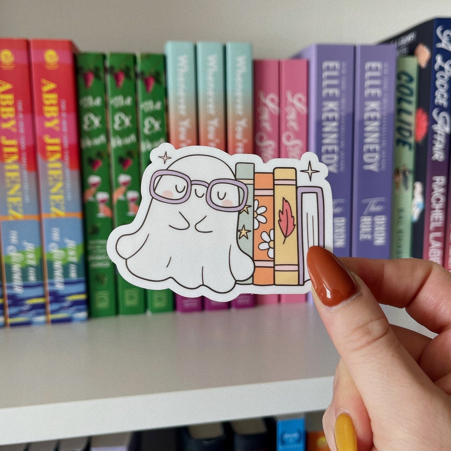 Sleepy Ghostie / sticker