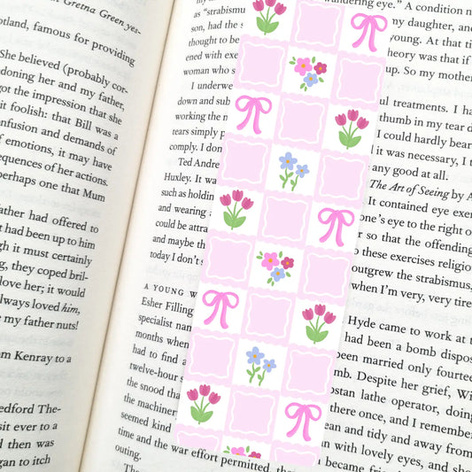 Girlie Summer Check / bookmark